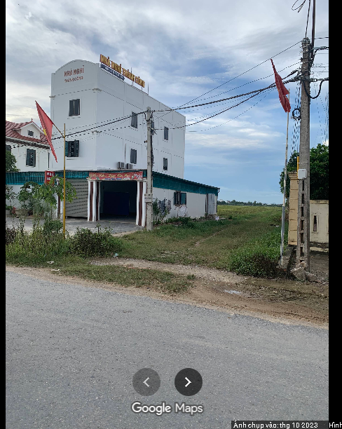 Nhà Nghỉ Thành Công nhìn từ đường lớn